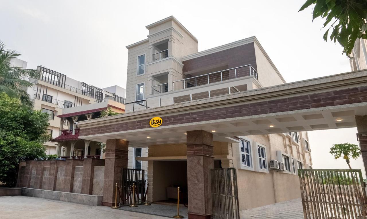 Itsy Hotels Greenland Jungle View บูบันเนสชวาร์ ภายนอก รูปภาพ